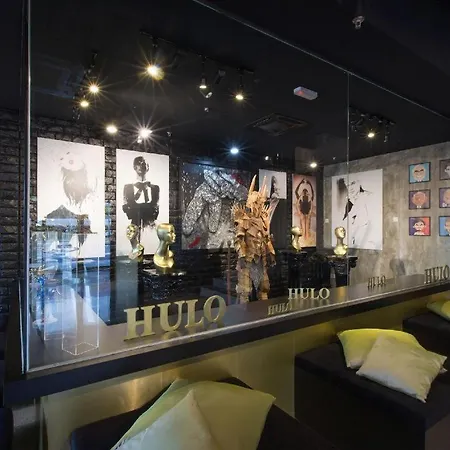 The Hulo Hotel & Gallery-2